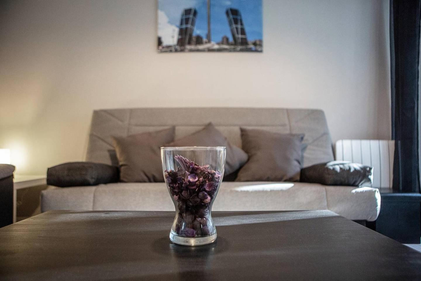 Lovely 3 Bedroom Apartment Next To Fuencarral Madrid Buitenkant foto