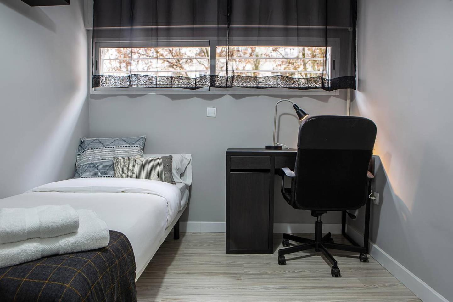 Lovely 3 Bedroom Apartment Next To Fuencarral Madrid Buitenkant foto